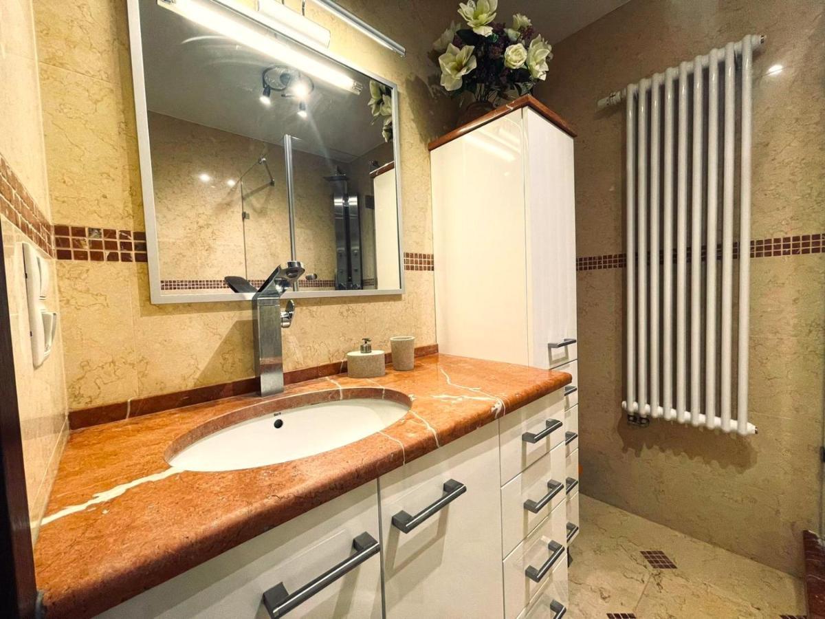Marble Apartament Замосць Экстерьер фото