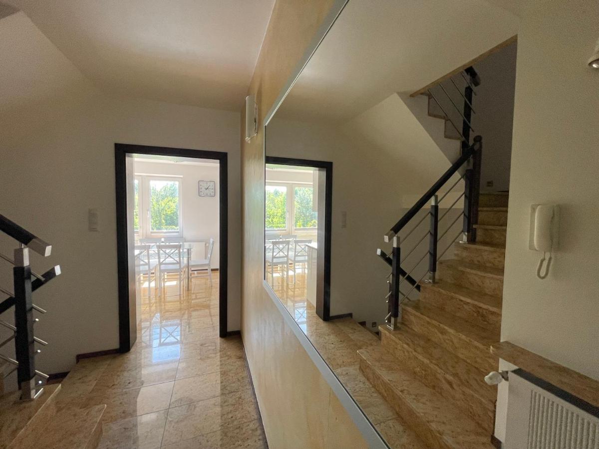 Marble Apartament Замосць Экстерьер фото